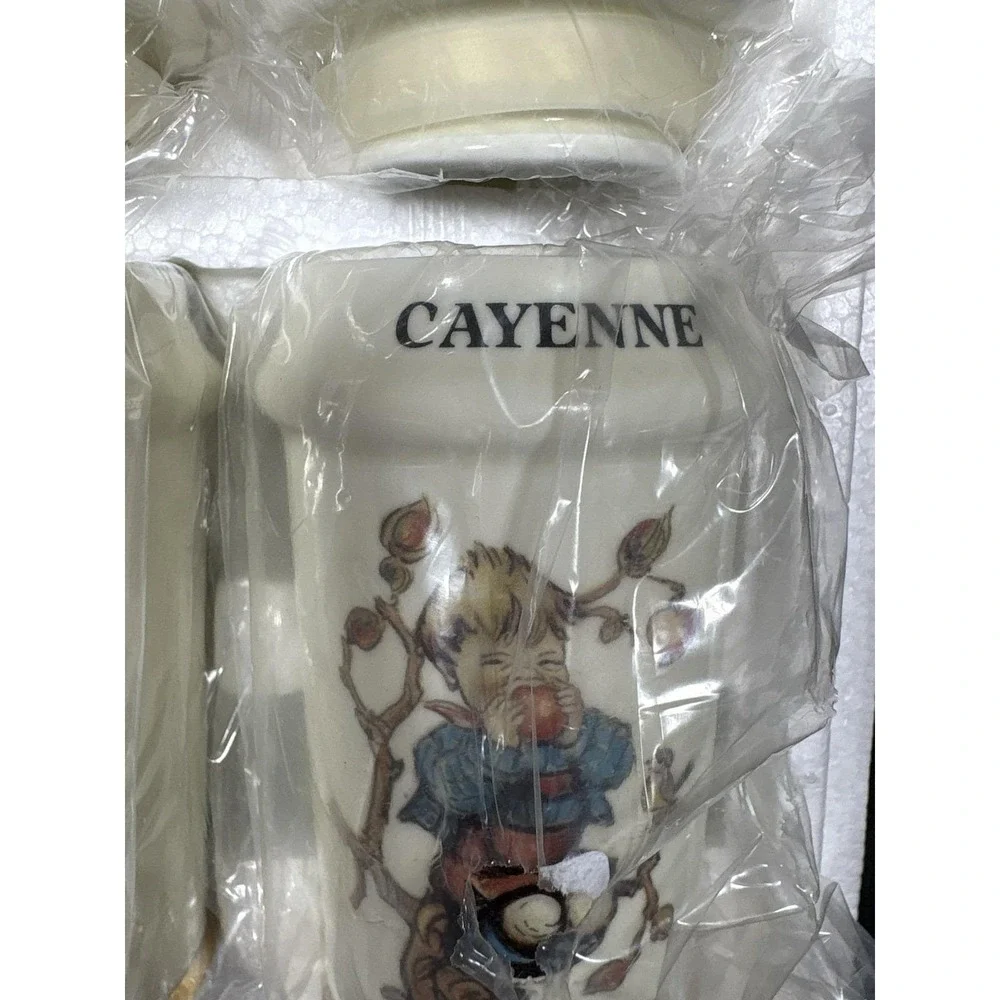 Vintage 1987 M.J. Hummel Spice Jars Cream of Tartar Cayenne New Set of 2